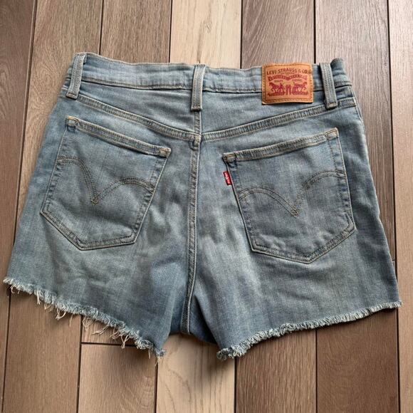 Levis distressed denim shorts distresseddenim - Picture 4 of 7